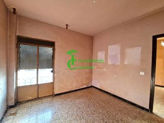 Piso en venta en Carolina (La)