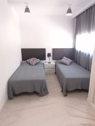 Piso en venta en Los Naranjos - Las Brisas en Marbella