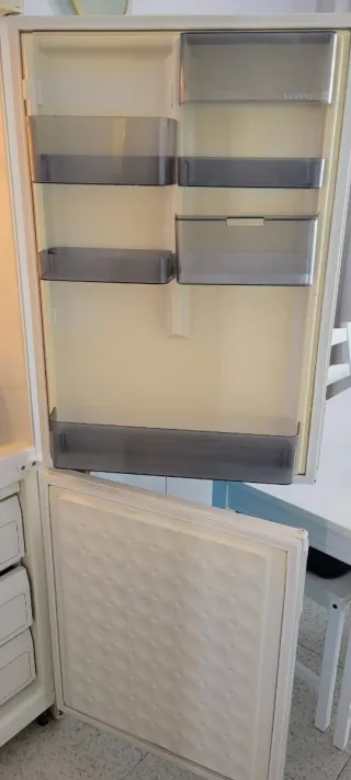 Nevera Combi Siemens Blanca 170cm con vinilo playa