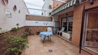 Casa adosada en venta en Cervantes en Granada