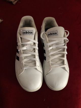 Scarpe da ginnastica Adidas da donna bianche