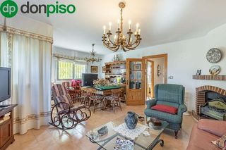 Chalet en venta en Gójar