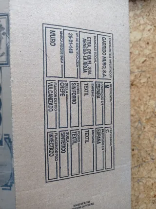 Pantuflas, zapatillas de cuadros para casa.