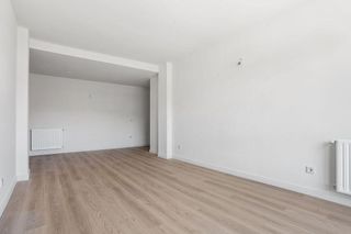 Piso en venta en Sanchinarro en Madrid