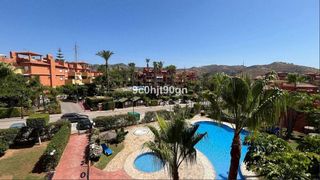 Piso en venta en Cabo Pino - Reserva de Marbella en Marbella