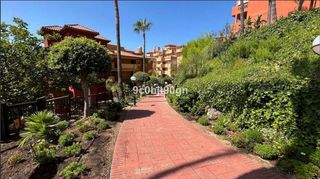 Piso en venta en Cabo Pino - Reserva de Marbella en Marbella