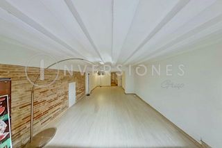 Piso en venta en El Raval en Barcelona