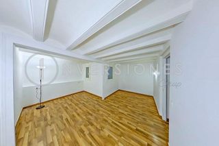 Piso en venta en El Raval en Barcelona