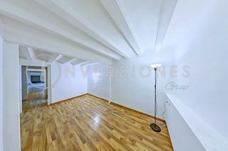 Piso en venta en El Raval en Barcelona