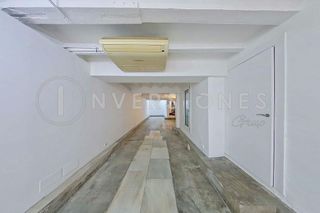 Piso en venta en El Raval en Barcelona