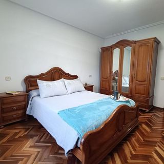 Piso en venta en El Polígono en Gijón