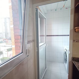 Piso en venta en El Polígono en Gijón