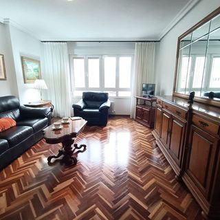 Piso en venta en El Polígono en Gijón