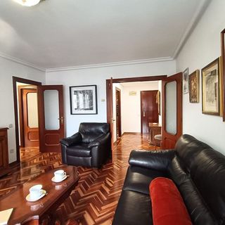 Piso en venta en El Polígono en Gijón