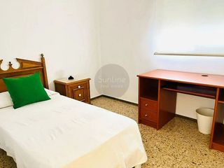 Piso en venta en Zona Avenida al Vedat en Torrent