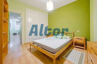 Dúplex en venta en Palacio en Madrid