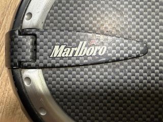 Caja, Cenicero original Marlboro Racing con Tapa