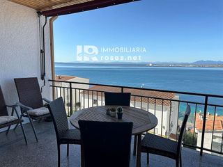 Piso en venta en Port Esportiu - Puig Rom - Canyelles en Roses