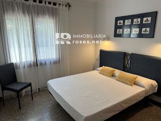 Piso en venta en Port Esportiu - Puig Rom - Canyelles en Roses
