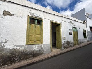 Casa adosada en venta en Agaete