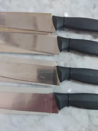 Juego de 4 cuchillos grandes