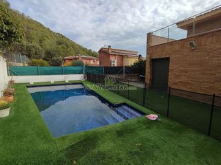 Chalet en venta en Cervelló
