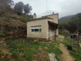 Chalet en venta en Vallirana