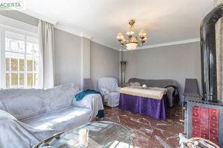 Chalet en venta en Zubia (La)