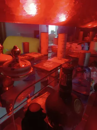 Mueble bar de madera marrón (módulo)