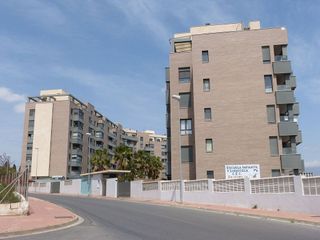 Piso en venta en Los Molinos - Villa Blanca en Almería