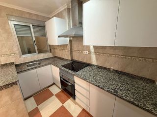 Piso en venta en Zona Avenida al Vedat en Torrent