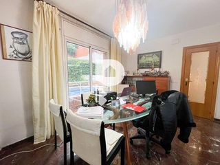 Chalet en venta en Vallirana