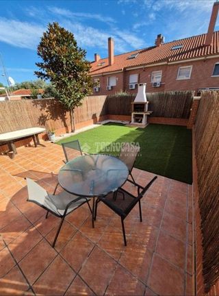 Casa adosada en venta en Centro en Valdemoro
