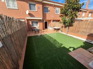 Casa adosada en venta en Centro en Valdemoro