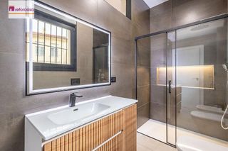 Piso en venta en Bola de Oro - Serrallo en Granada