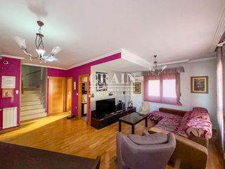 Casa adosada en venta en Santa Cruz - Industria - Polígono Campollano en Albacete