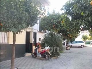 Casa adosada en venta en Marchena