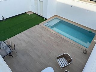 Casa pareada en venta en Montequinto en Dos Hermanas