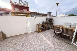Casa adosada en venta en La Siesta - El Salado - Torreta en Torrevieja