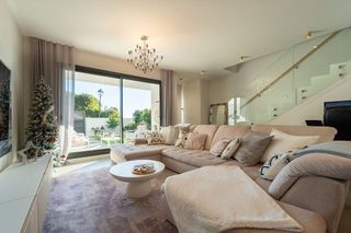 Casa pareada en venta en Calahonda en Mijas