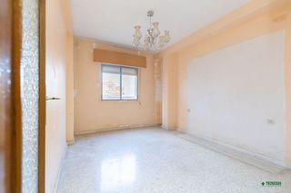 Piso en venta en Barrio Alto - San Félix - Oliveros - Altamira en Almería