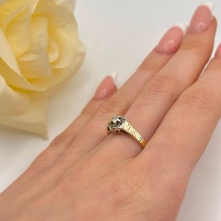 Anillo de oro 9kt con diamantes