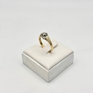 Anillo de oro 9kt con diamantes