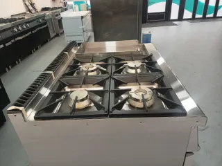 Cocina 4 fuegos ,plancha y horno    636336175