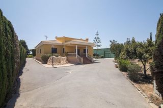 Chalet en venta en Jubalcoi en Elche
