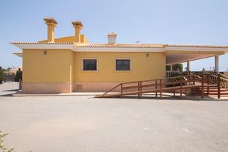 Chalet en venta en Jubalcoi en Elche