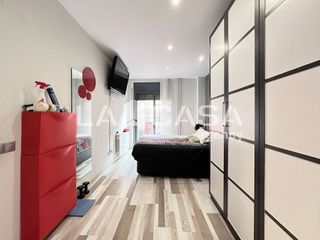 Piso en venta en Montigalà -Sant Crist en Badalona