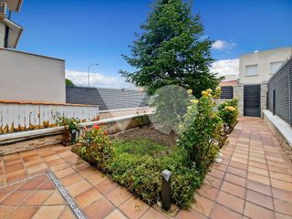 Casa adosada en venta en Rejas en Madrid