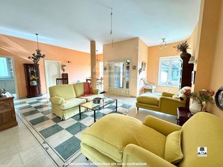 Chalet en venta en Arenas de San Pedro