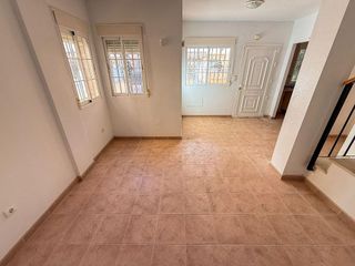 Casa adosada en venta en La Siesta - El Salado - Torreta en Torrevieja